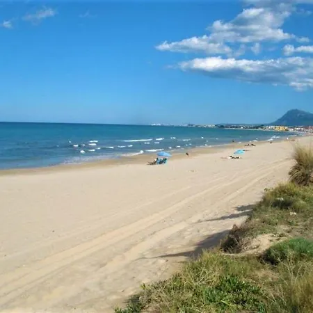 Ferienhaus Adosado De 140m2 Con Terraza A 50 M De La Playa Dénia