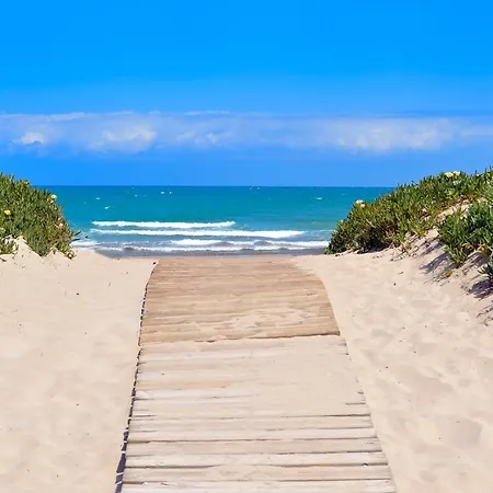 Adosado De 140m2 Con Terraza A 50 M De La Playa Hébergement de vacances Dénia
